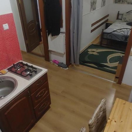 Apartment Near Rynok Square Lviv Exterior photo